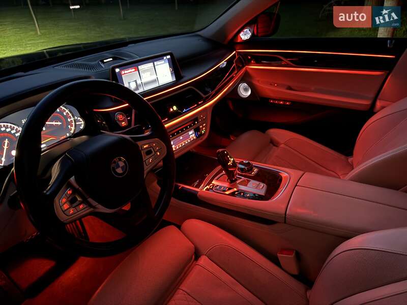 Седан BMW 7 Series 2015 в Львові фото 48 Седан BMW 7 Series 2015 в Львові