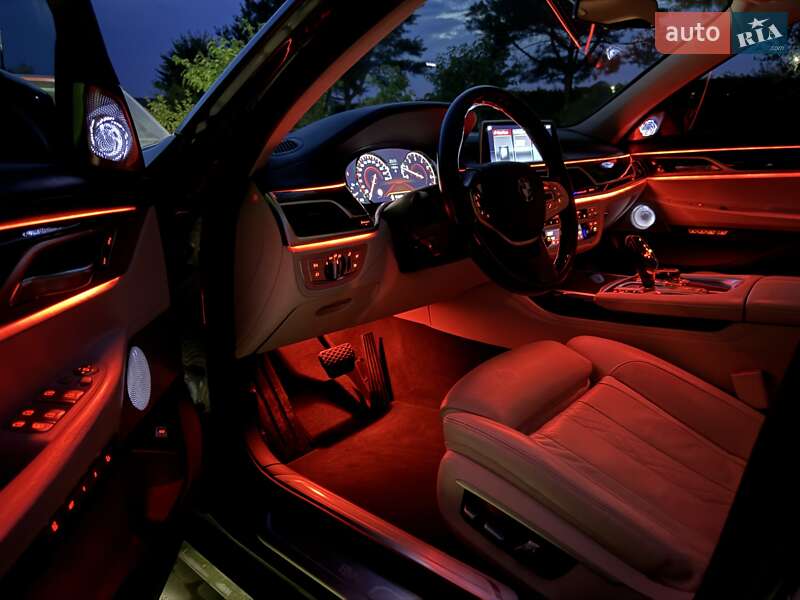 Седан BMW 7 Series 2015 в Львові фото 46 Седан BMW 7 Series 2015 в Львові