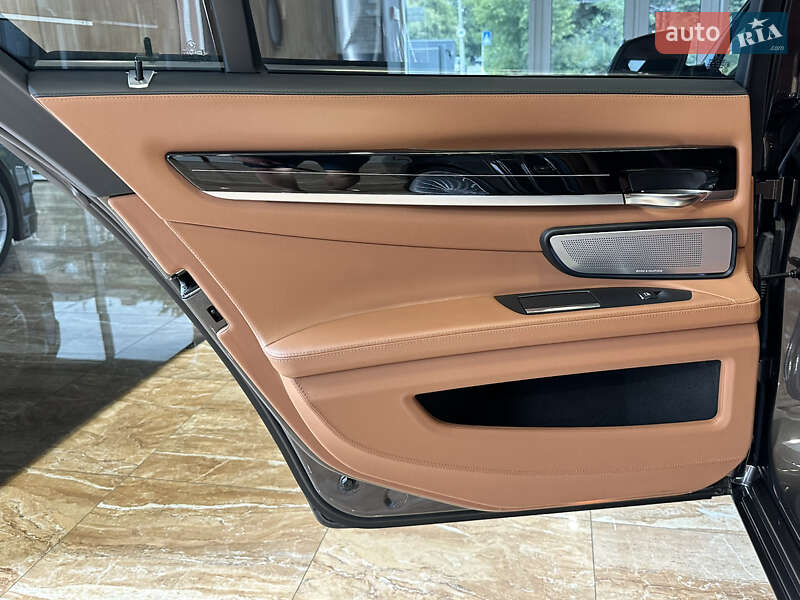 Седан BMW 7 Series 2012 в Киеве