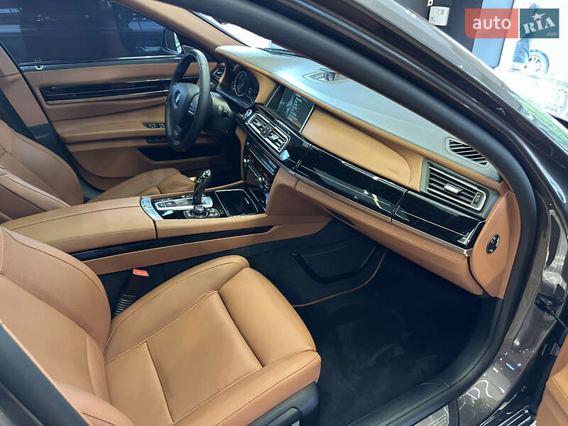 Седан BMW 7 Series 2012 в Киеве