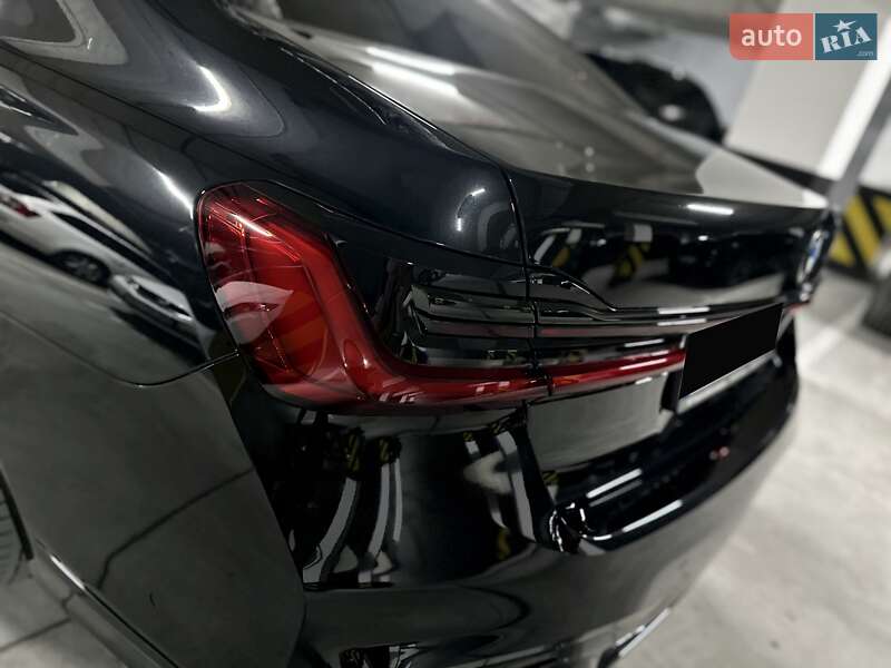 Седан BMW 7 Series 2022 в Дніпрі