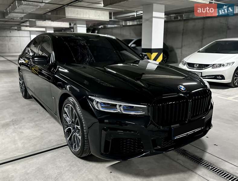 Седан BMW 7 Series 2022 в Дніпрі