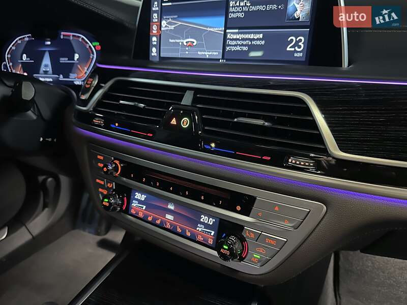 Седан BMW 7 Series 2022 в Дніпрі