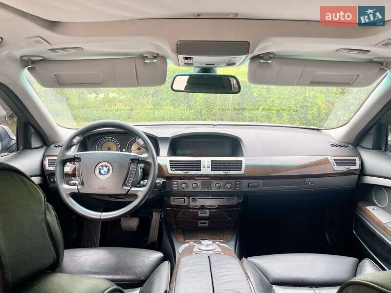 Седан BMW 7 Series 2002 в Черкасах
