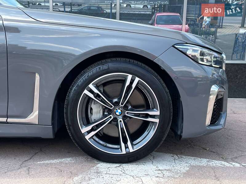 Седан BMW 7 Series 2017 в Києві