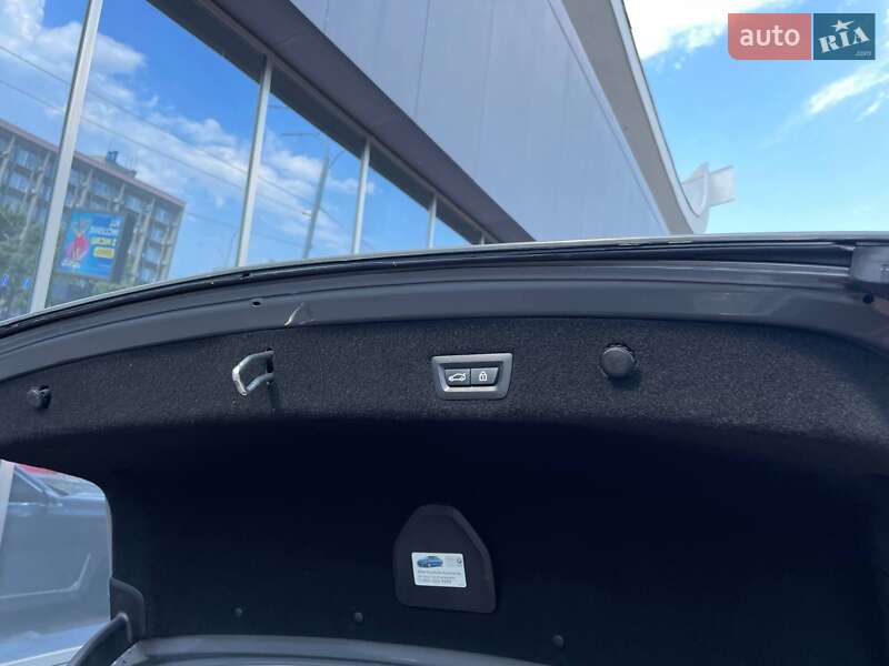 Седан BMW 7 Series 2017 в Києві
