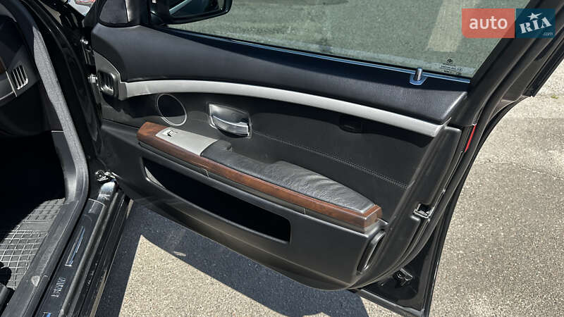 Седан BMW 7 Series 2006 в Николаеве фото 17 Седан BMW 7 Series 2006 в Николаеве