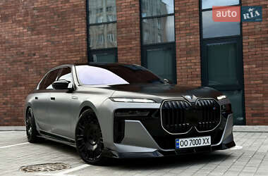 Седан BMW 7 Series 2022 в Львове