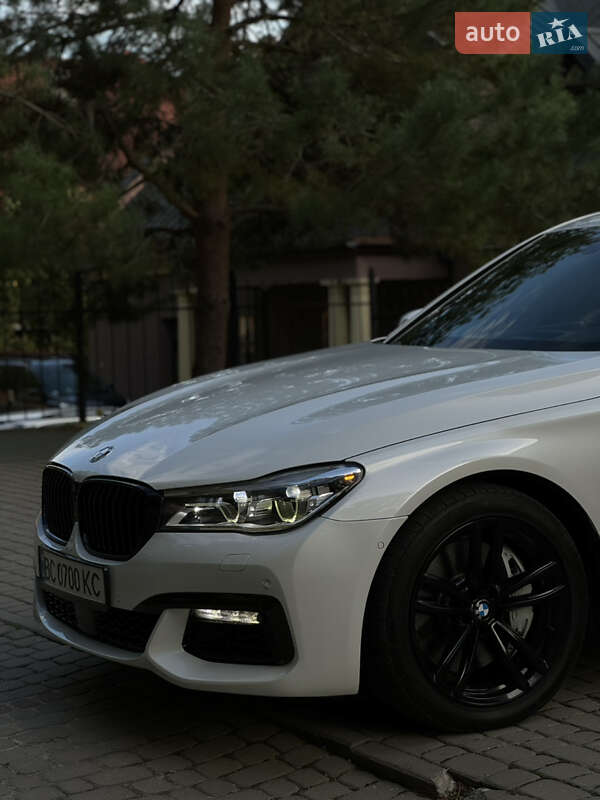Седан BMW 7 Series 2017 в Львові