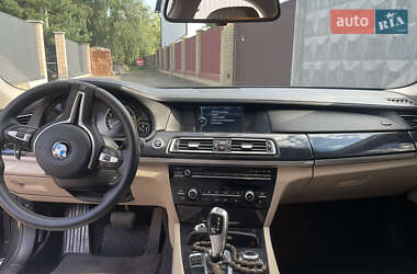 Седан BMW 7 Series 2009 в 