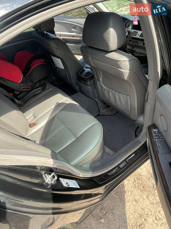 Седан BMW 7 Series 2004 в Чернигове