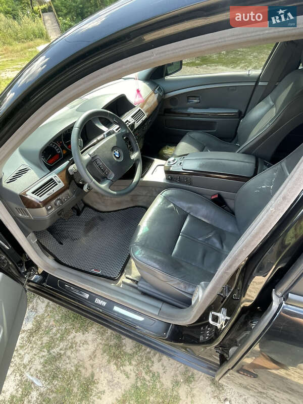 Седан BMW 7 Series 2004 в Чернигове