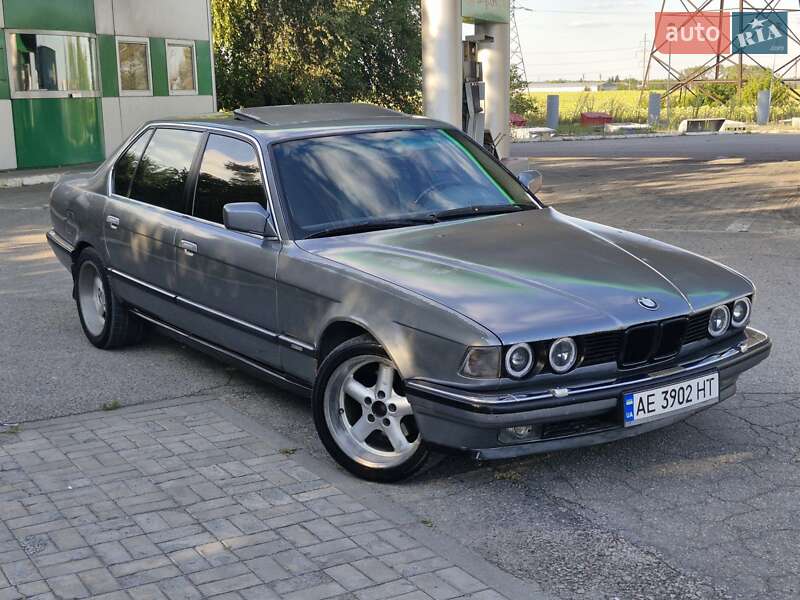 BMW 7 Series 1991