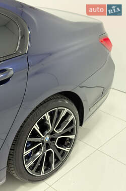 Седан BMW 7 Series 2019 в 