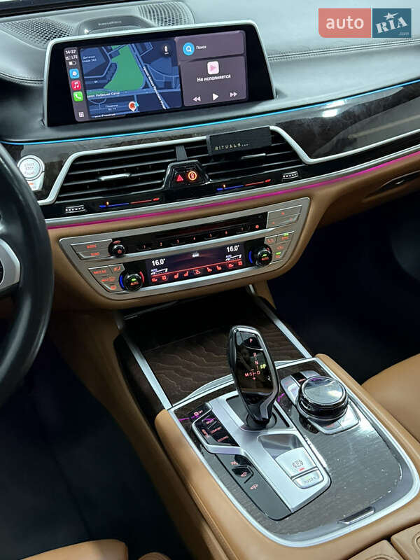 Седан BMW 7 Series 2019 в Одессе