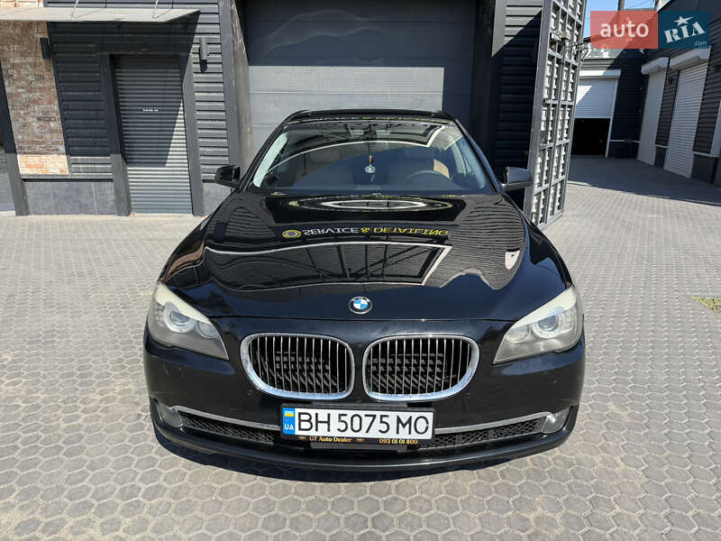 Седан BMW 7 Series 2011 в Одесі