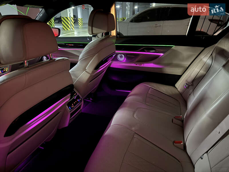 Седан BMW 7 Series 2016 в Киеве фото 28 Седан BMW 7 Series 2016 в Киеве