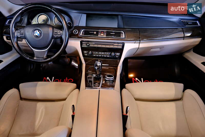 Седан BMW 7 Series 2012 в Одесі