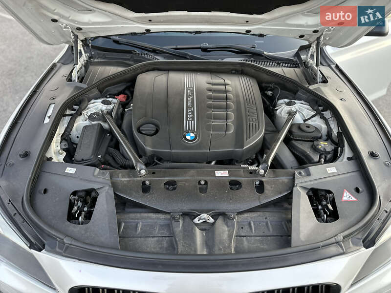 Седан BMW 7 Series 2011 в Львові