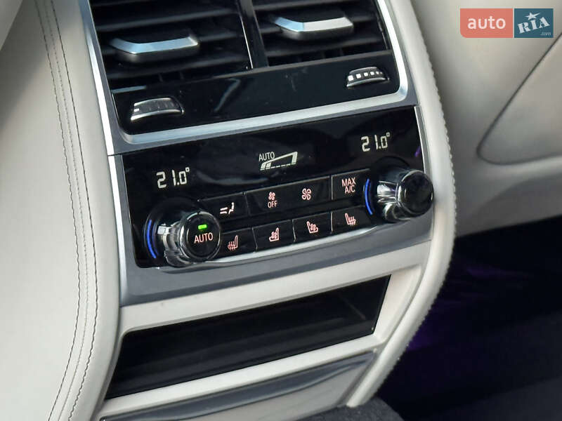 Седан BMW 7 Series 2021 в Киеве