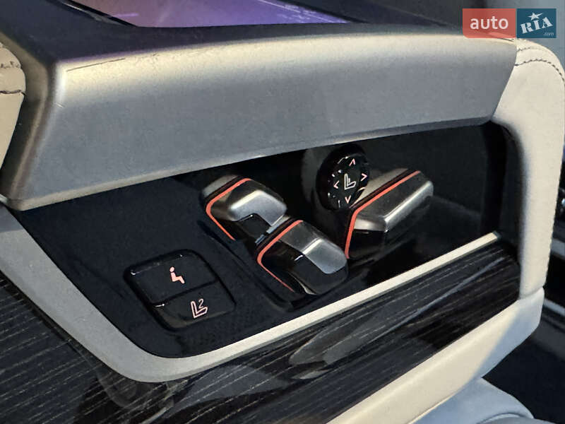 Седан BMW 7 Series 2021 в Киеве