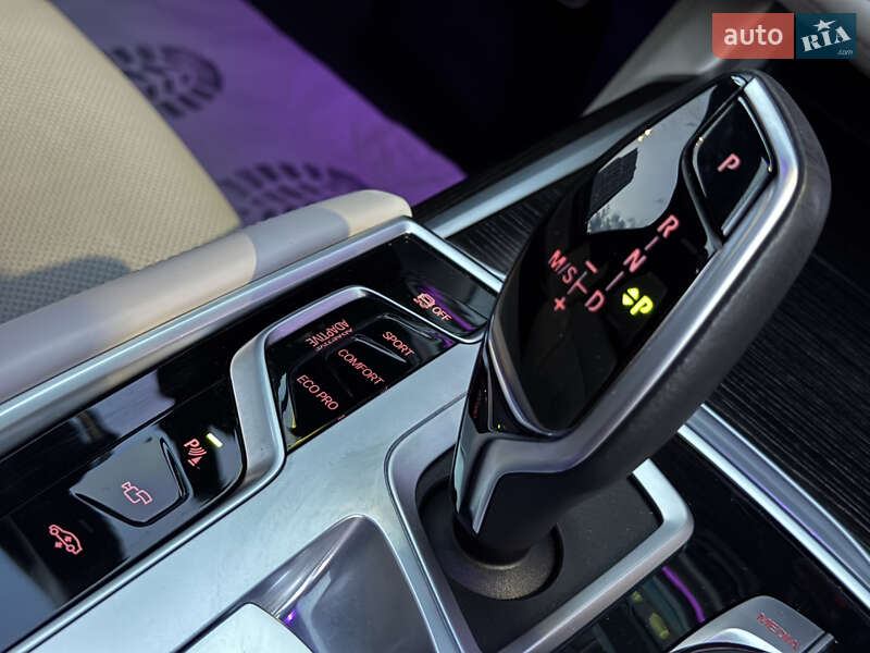 Седан BMW 7 Series 2021 в Киеве