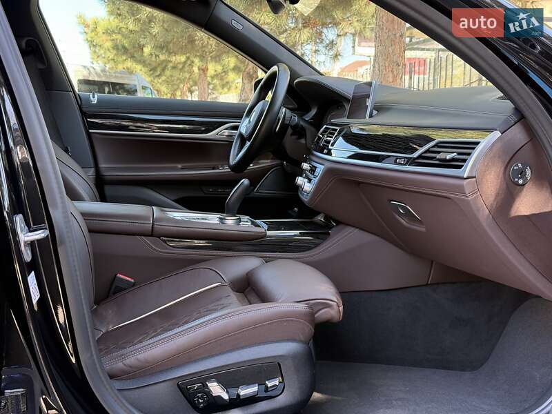 Седан BMW 7 Series 2022 в Одесі фото 14 Седан BMW 7 Series 2022 в Одесі