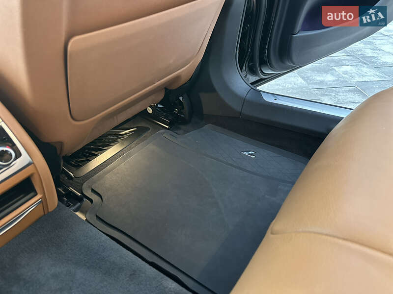 Седан BMW 7 Series 2016 в Виннице фото 42 Седан BMW 7 Series 2016 в Виннице