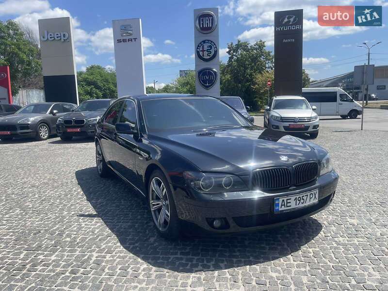 Седан BMW 7 Series 2007 в Днепре