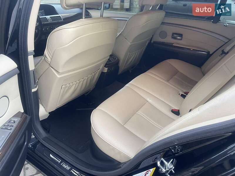 Седан BMW 7 Series 2007 в Днепре