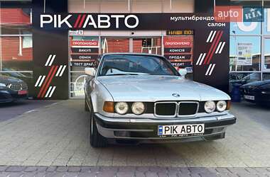 Седан BMW 7 Series 1993 в Львові
