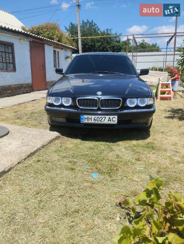 BMW 7 Series 2000