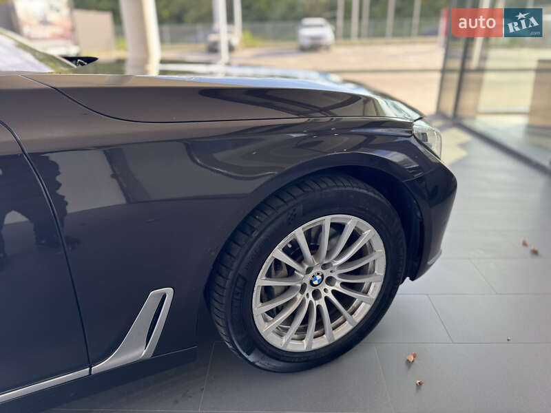 Седан BMW 7 Series 2016 в Ивано-Франковске фото 15 Седан BMW 7 Series 2016 в Ивано-Франковске