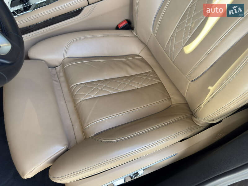 Седан BMW 7 Series 2016 в Ивано-Франковске фото 41 Седан BMW 7 Series 2016 в Ивано-Франковске