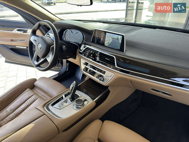 Седан BMW 7 Series 2016 в Ивано-Франковске фото 63 Седан BMW 7 Series 2016 в Ивано-Франковске