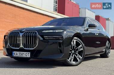 Седан BMW 7 Series 2023 в Киеве