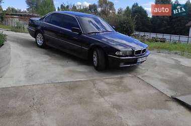 Седан BMW 7 Series 2001 в  фото 7 Седан BMW 7 Series 2001 в