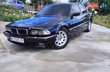 Седан BMW 7 Series 2001 в  фото 11 Седан BMW 7 Series 2001 в