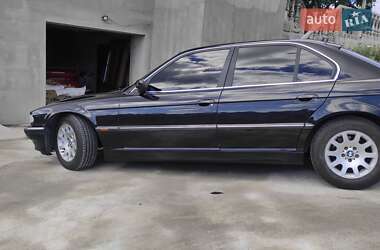Седан BMW 7 Series 2001 в  фото 23 Седан BMW 7 Series 2001 в