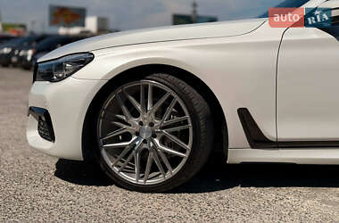 Седан BMW 7 Series 2018 в 
