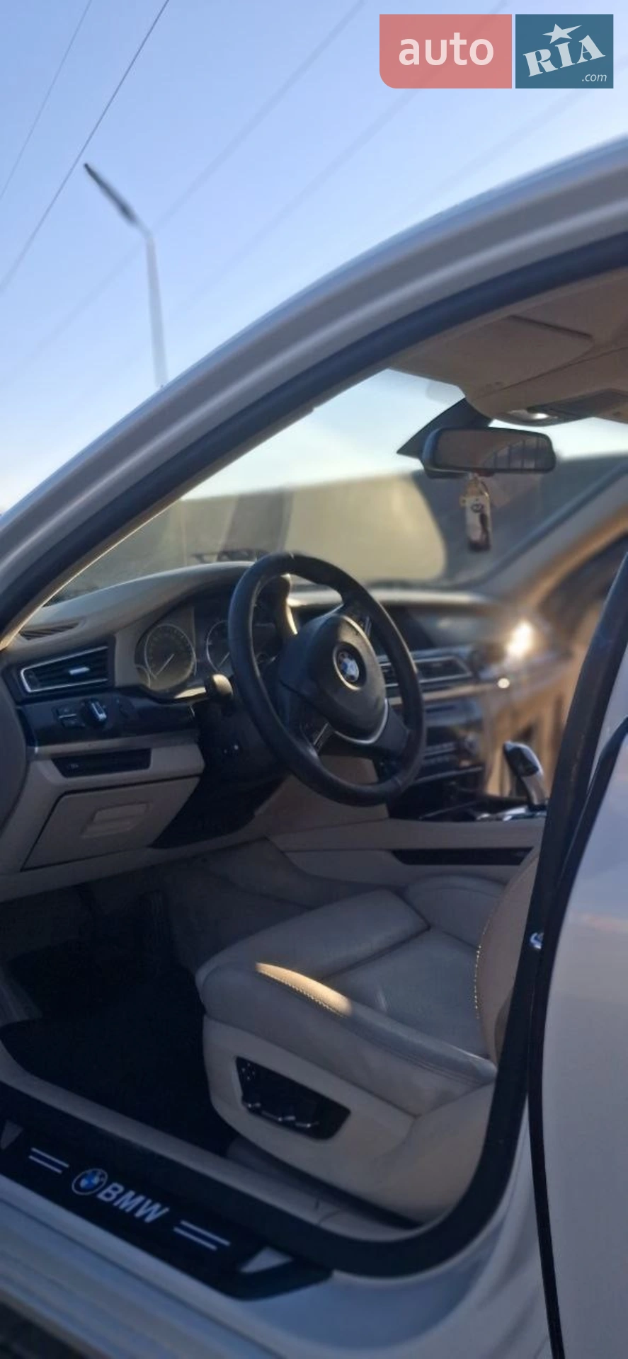 BMW 7 Series 2008 VIN WBAKB81030CY52094 фото оголошення 7 з 10