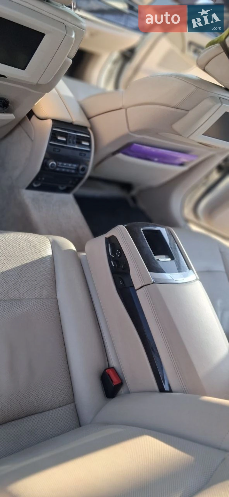 BMW 7 Series 2008 VIN WBAKB81030CY52094 фото оголошення 8 з 10