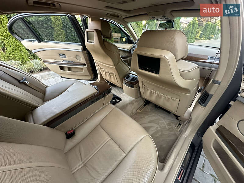 Седан BMW 7 Series 2004 в Одессе