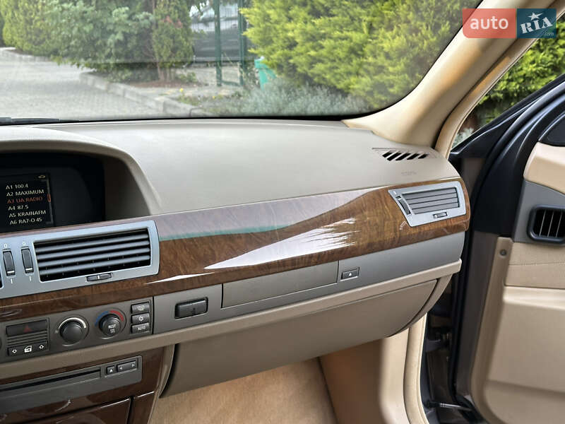 Седан BMW 7 Series 2004 в Одессе