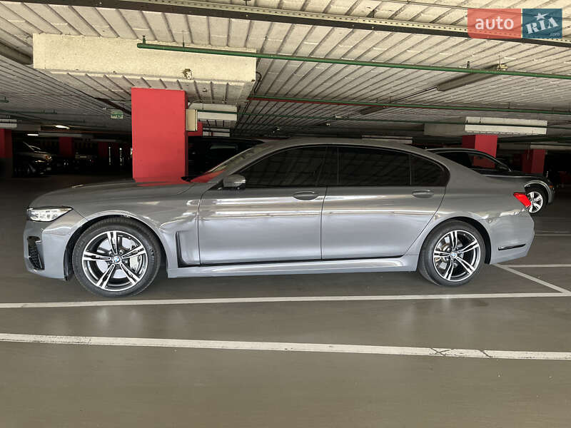 Седан BMW 7 Series 2017 в Киеве фото 34 Седан BMW 7 Series 2017 в Киеве
