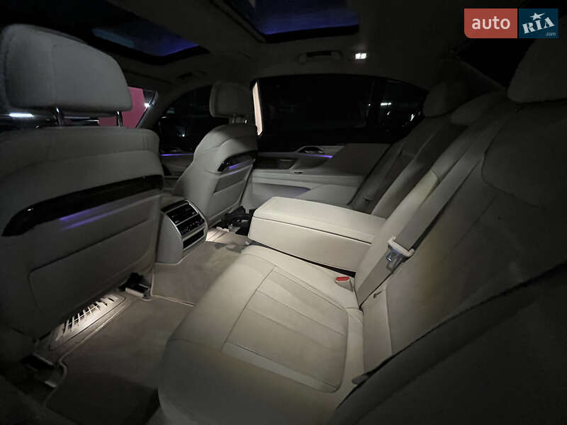 Седан BMW 7 Series 2017 в Киеве фото 62 Седан BMW 7 Series 2017 в Киеве