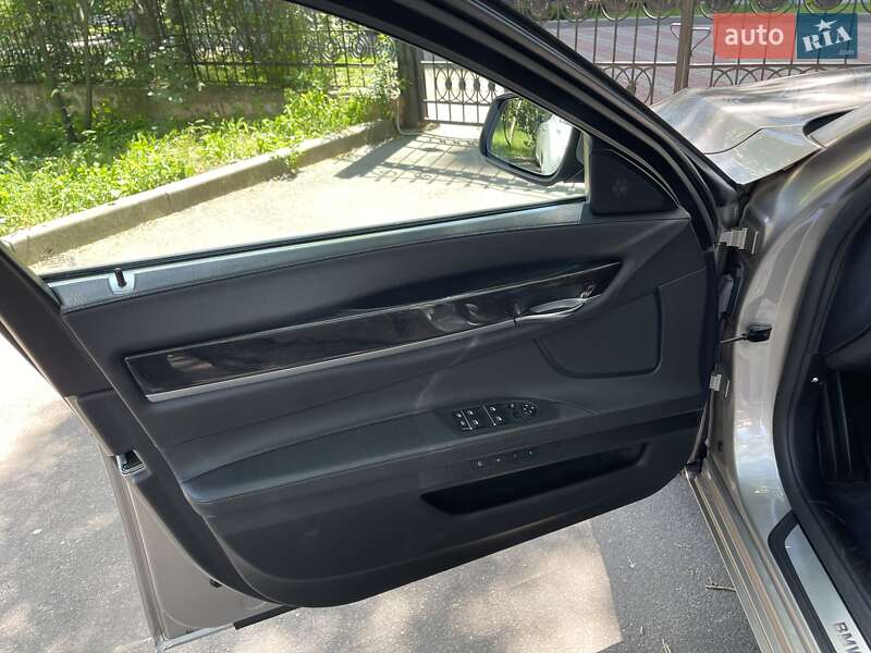 Седан BMW 7 Series 2011 в Одесі фото 23 Седан BMW 7 Series 2011 в Одесі