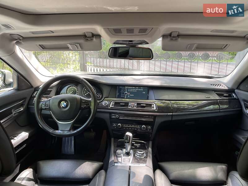 Седан BMW 7 Series 2011 в Одесі фото 28 Седан BMW 7 Series 2011 в Одесі