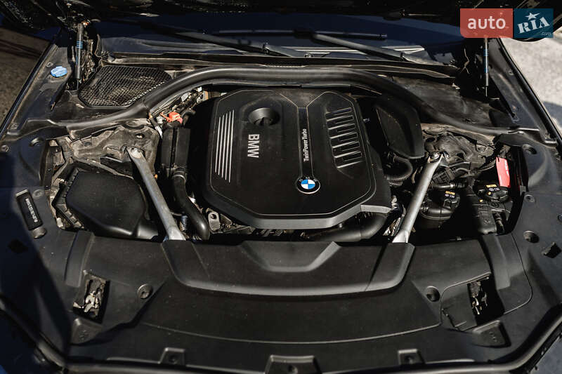Седан BMW 7 Series 2018 в Дніпрі