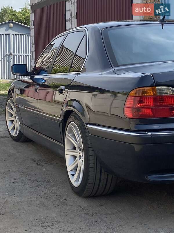 BMW 7 Series 1997